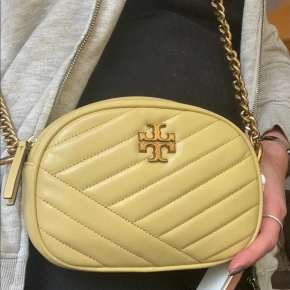 SOLD⛔️Authentic TORY BURCH Quilted leather logo zip top Crosby - Picture 12 of 16